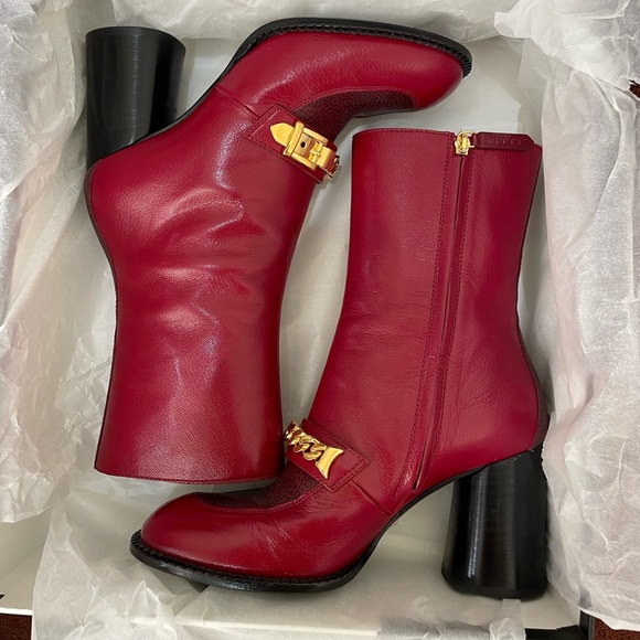 Gucci Austin Calf Leather Boot in Cherry Red - Picture 4 of 10
